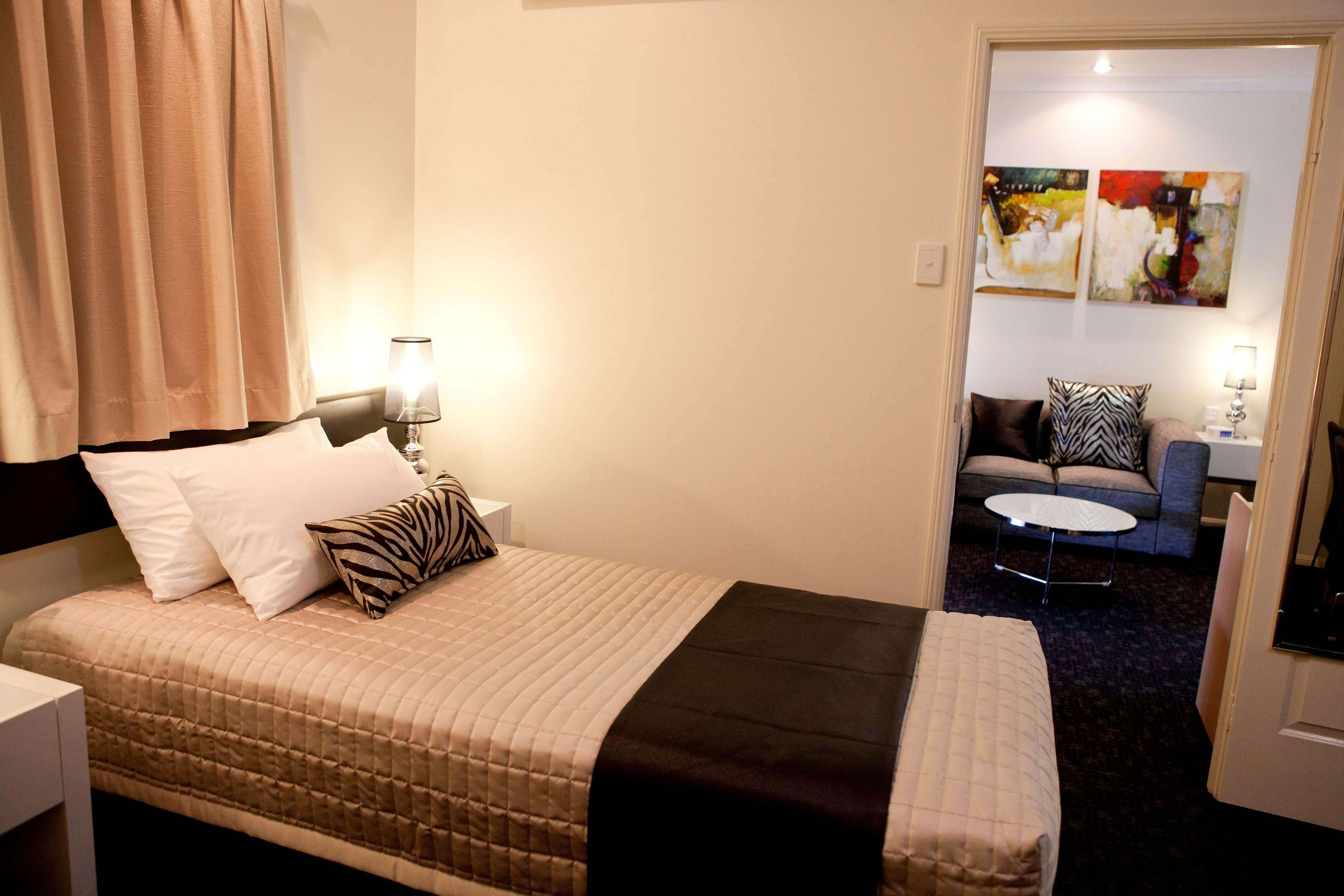 Best Western Ascot Lodge Motor Inn Гундивинди Номер фото