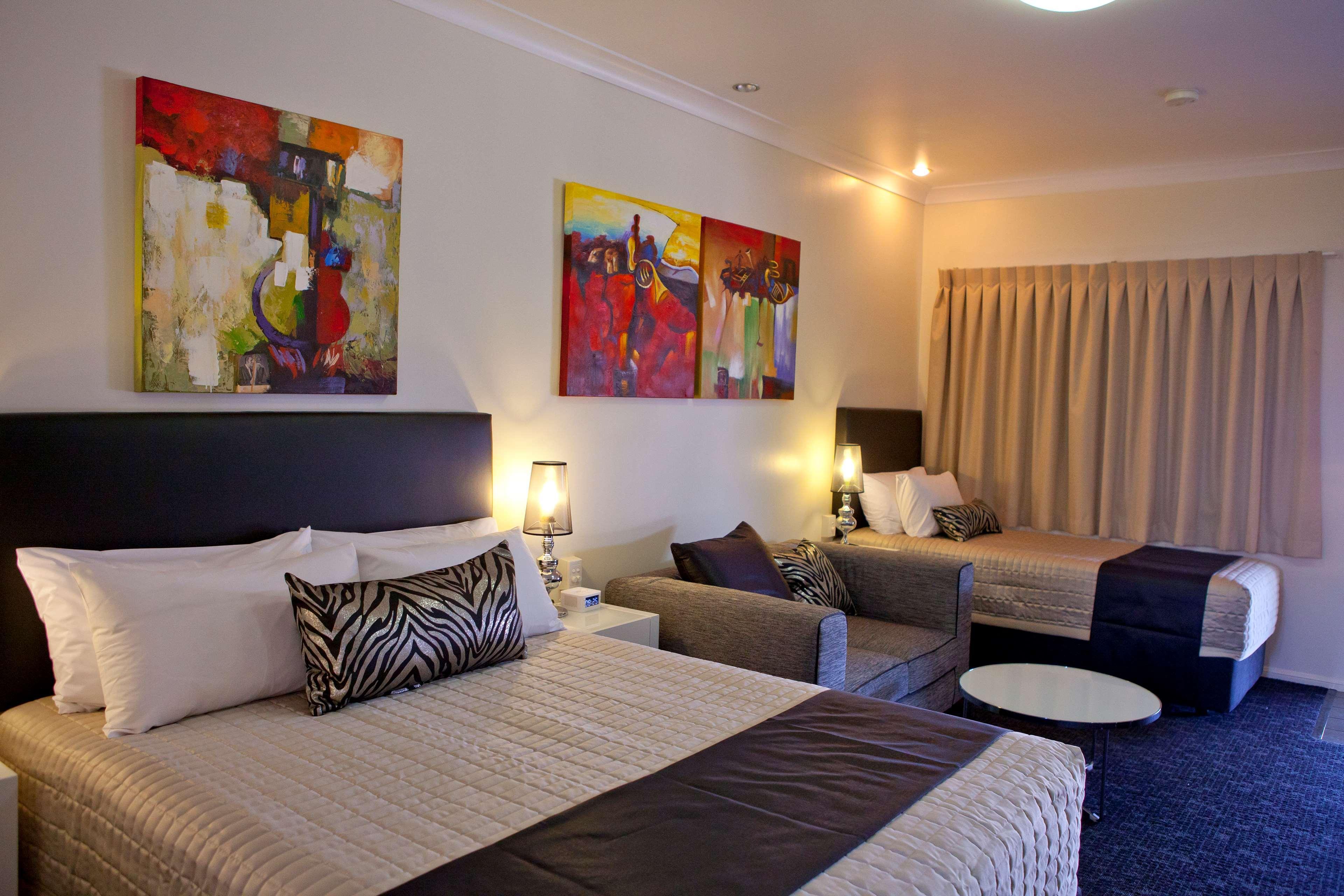 Best Western Ascot Lodge Motor Inn Гундивинди Номер фото