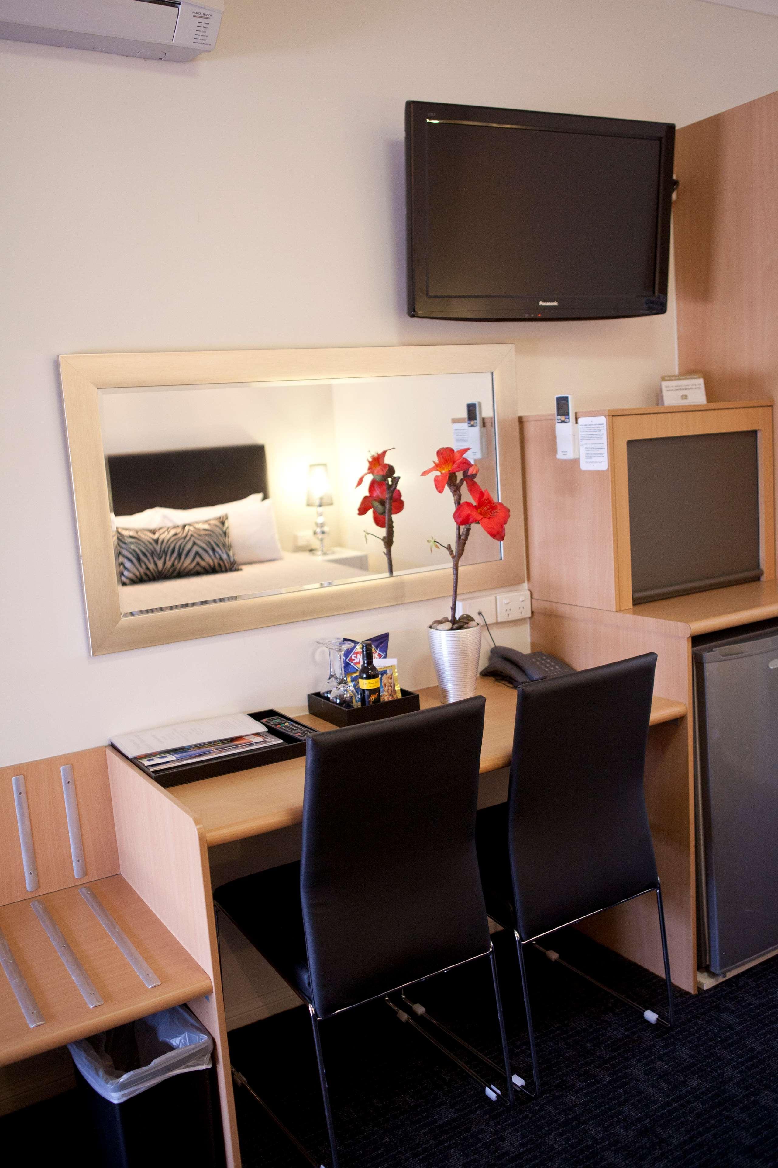 Best Western Ascot Lodge Motor Inn Гундивинди Номер фото