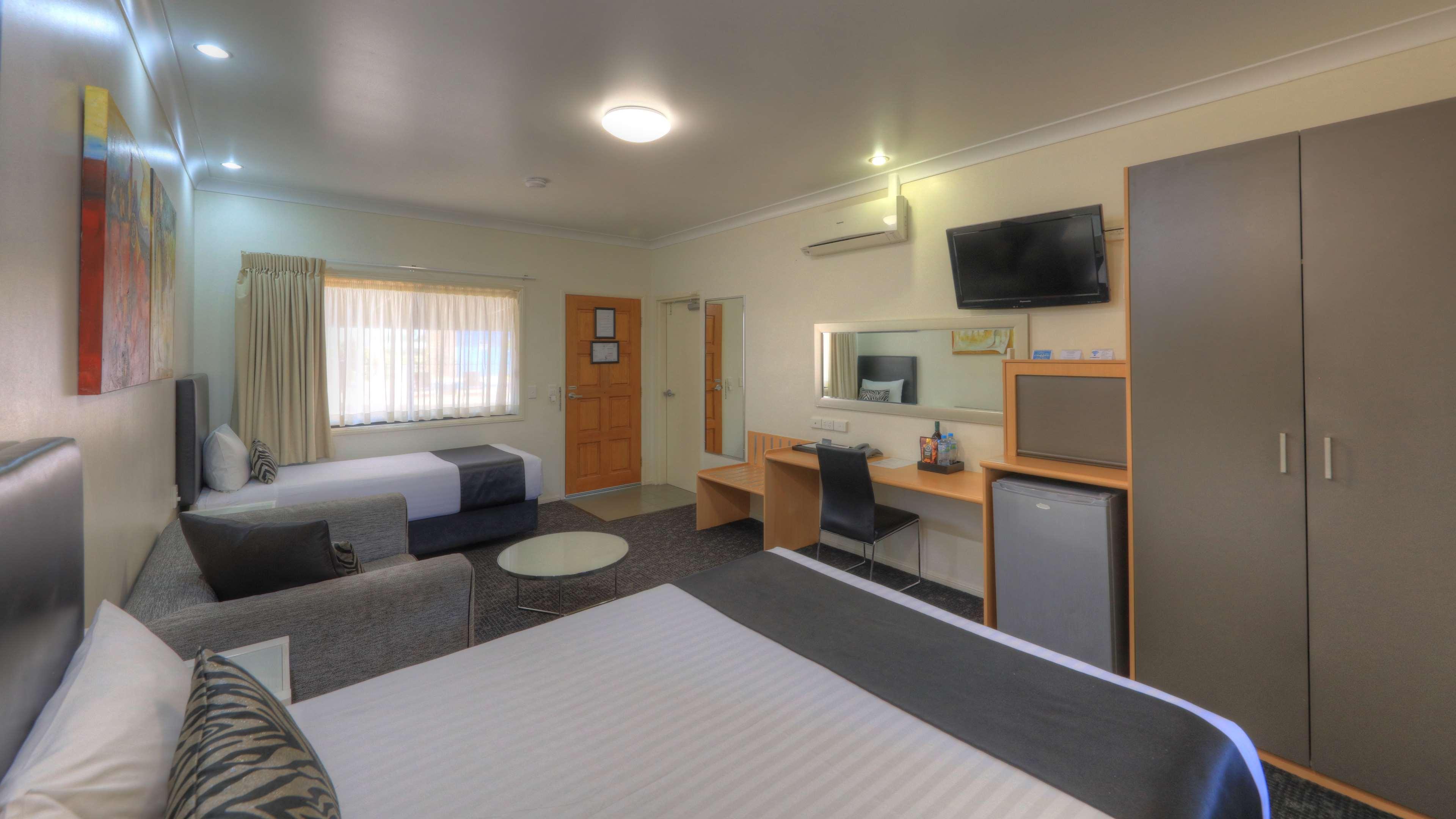 Best Western Ascot Lodge Motor Inn Гундивинди Экстерьер фото