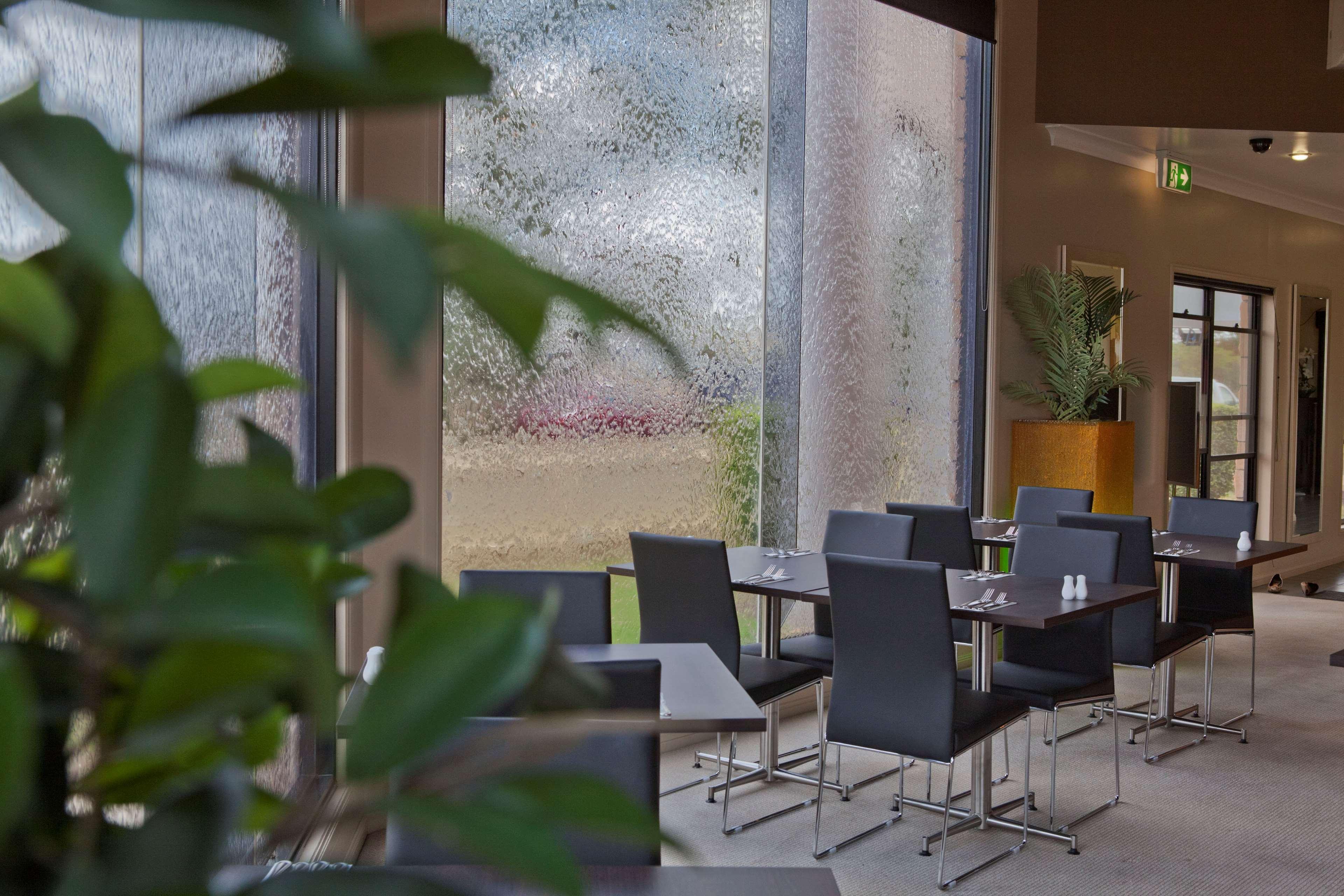 Best Western Ascot Lodge Motor Inn Гундивинди Ресторан фото
