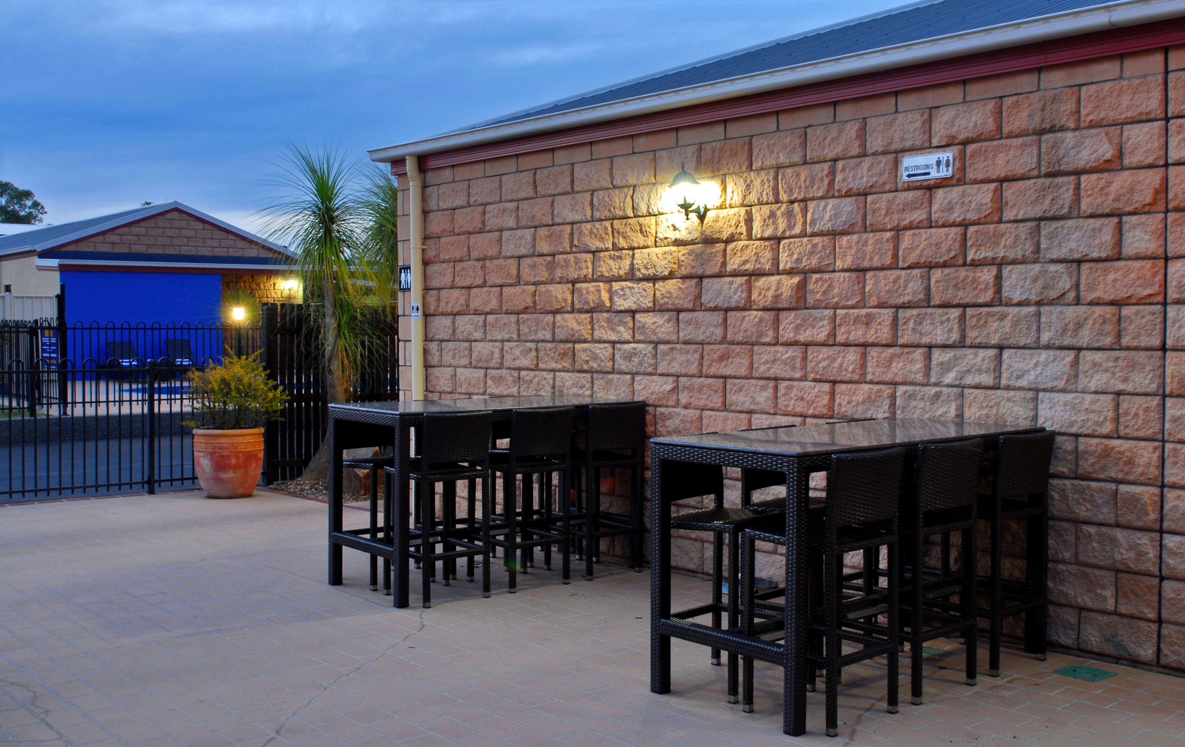 Best Western Ascot Lodge Motor Inn Гундивинди Экстерьер фото
