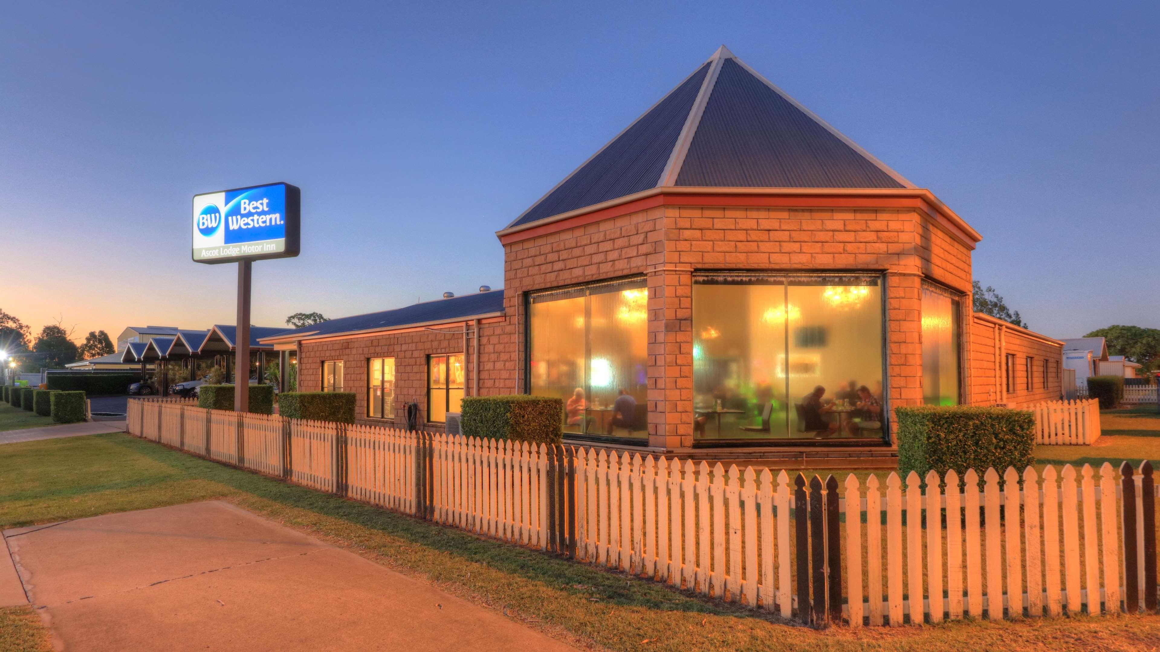 Best Western Ascot Lodge Motor Inn Гундивинди Экстерьер фото