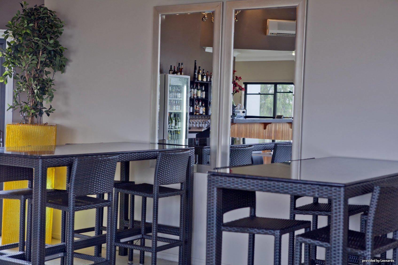 Best Western Ascot Lodge Motor Inn Гундивинди Ресторан фото